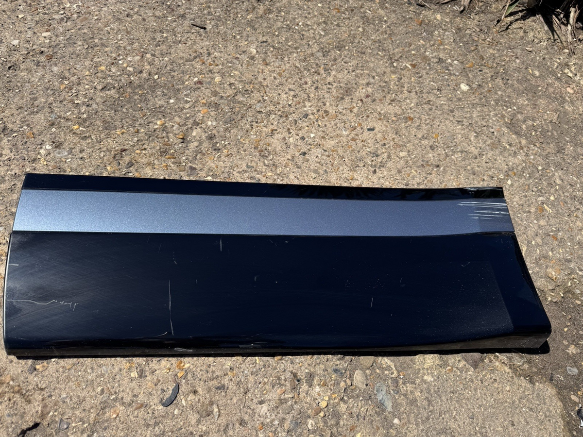 Range Rover Velar L560 Rear Left Door Moulding Genuine J8A2-274A49-B H7K17