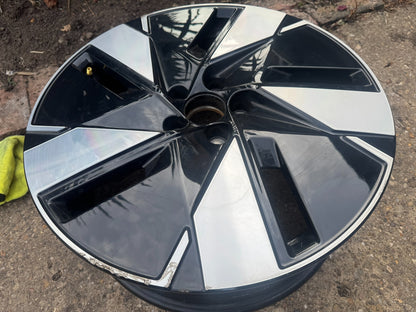 2023 19" VOLVO XC40 & EX40 ALLOY WHEEL 7.5 X 19 ET50.5 5 SPOKE P/N 32294212