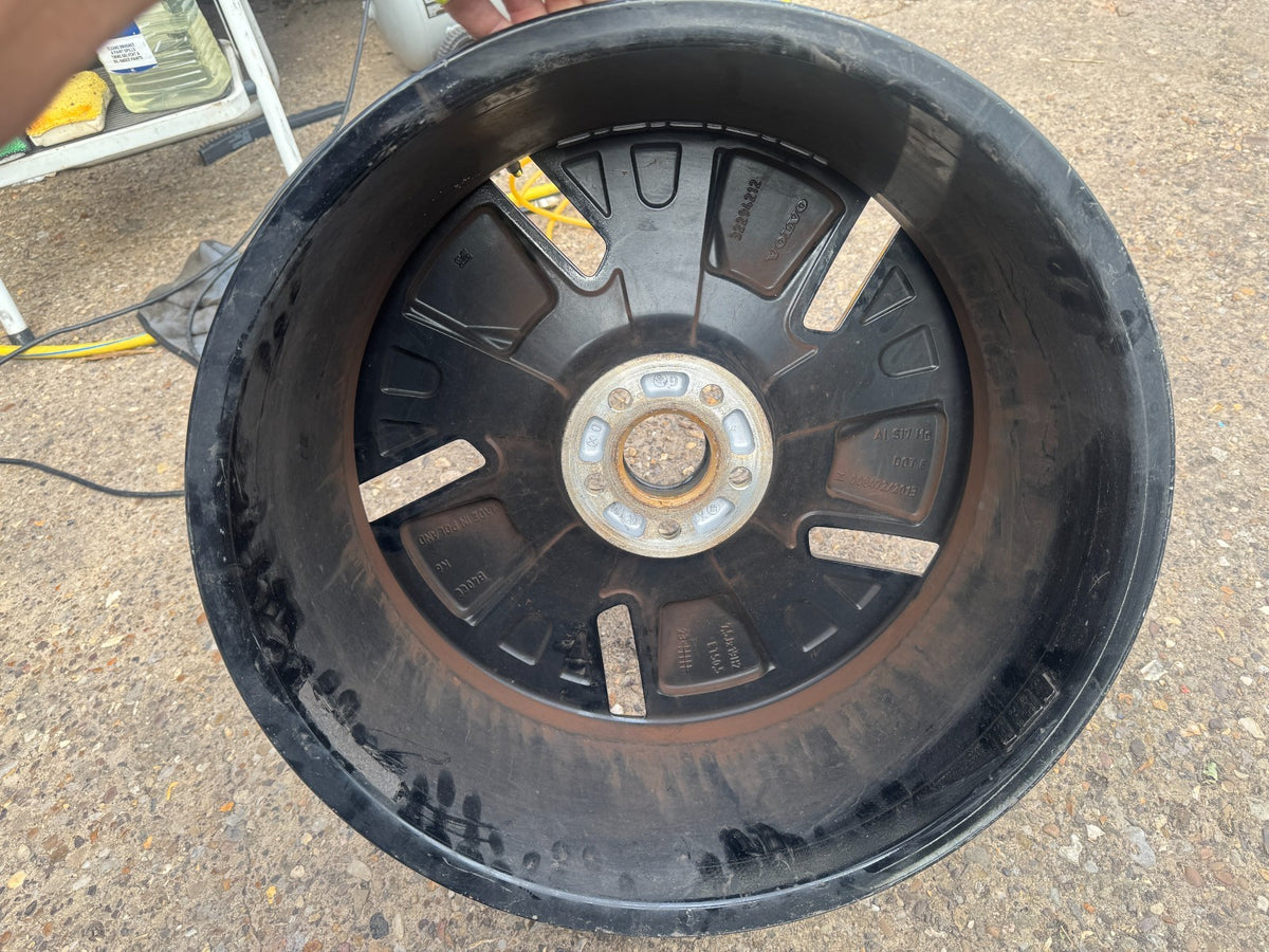 2023 19" VOLVO XC40 & EX40 ALLOY WHEEL 7.5 X 19 ET50.5 5 SPOKE P/N 32294212