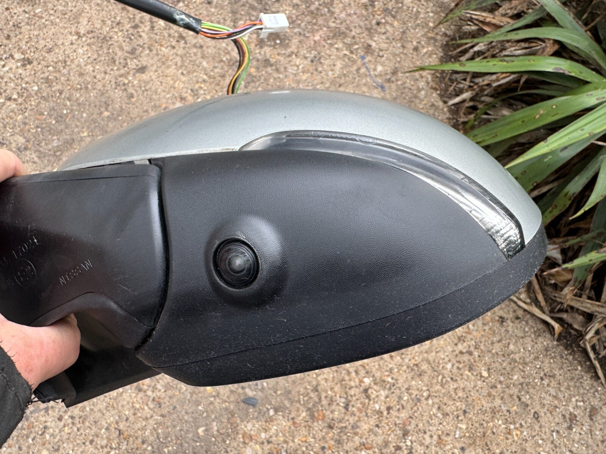 Nissan Leaf Left Side View Mirror with Camera 2270.5001