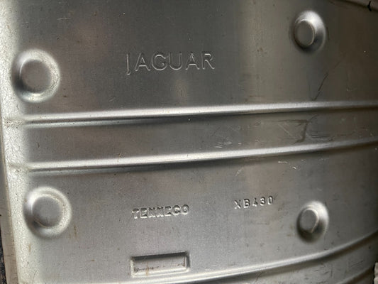 JAGUAR F TYPE R X152 5.0 KIPUFOGÓ EX53-5212-CE XB430