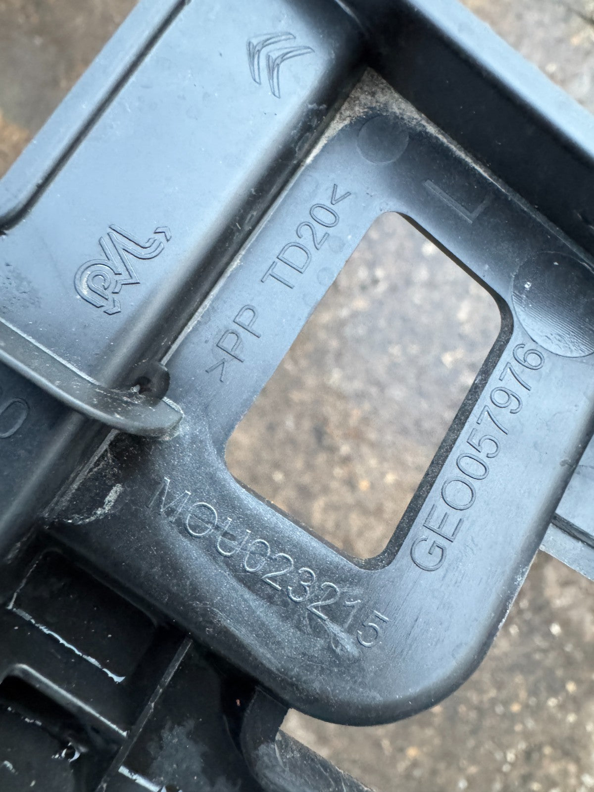 CITROEN C5 AIRCROSS BUMPER BRACKET 9833400080 NSR LH LEFT REAR LEFT 17-22