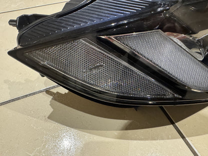 Jaguar F-Pace XF X260 X761 RIGHT LED Headlight 2021-on MK83-13W029-DC Broken Lug