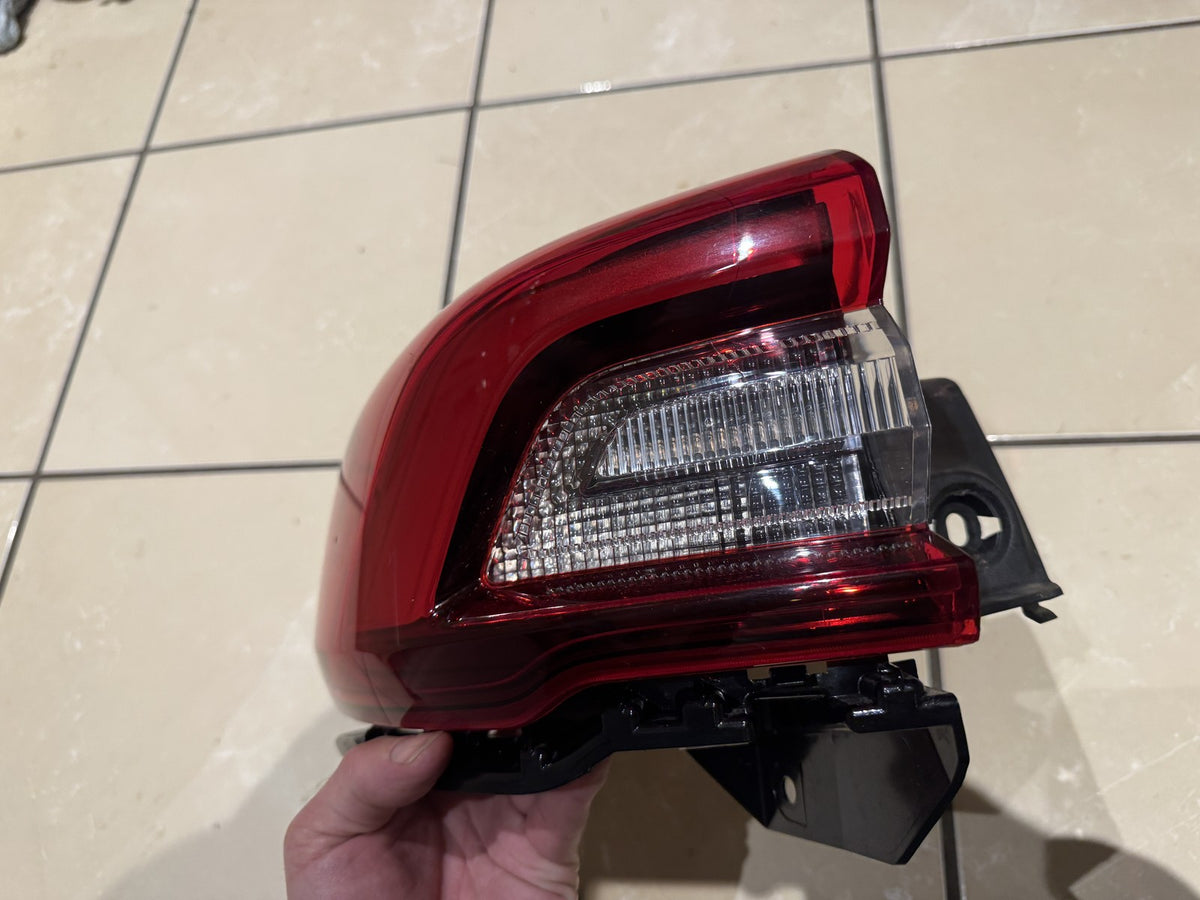 Genuine Ford Kuga Mk3 Facelift 2024-26 LEFT Outer Rear LED Light PV4B-13405-AE