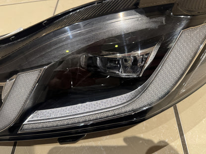 Jaguar F-Pace XF X260 X761 LEFT LED Headlight 2021-on MK83-13W030-DC Broken Lug
