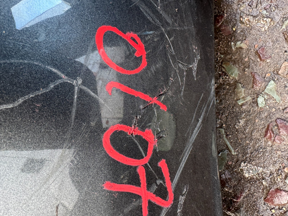 FORD FIESTA MK8 2018 ke atas REAR BUMPER GENUINE 4X PDC HOLE H1BB17906A1W Rusak