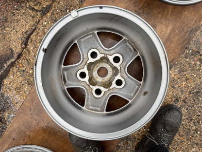 1x LAND ROVER DEFENDER 2012 JANTE ALIAJ 16'' AM7H121007AAW 7Jx16