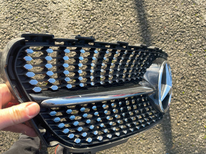 Genuine Mercedes W176 A-Class Radiator Grill Grille Diamond Grill A176888176