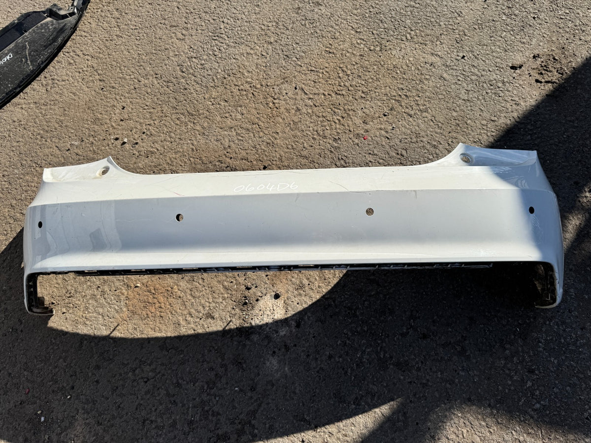 AUDI A1 8X MK1 FL BUMPER BELAKANG PUTIH 8XA807511 Rusak