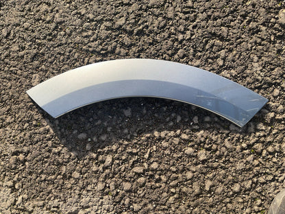 39848551 Volvo wheel arch Right - skin only needs plastic weld to inner subframe