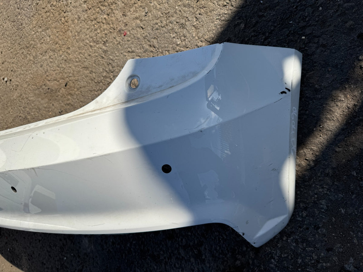 AUDI A1 8X MK1 FL BUMPER BELAKANG PUTIH 8XA807511 Rusak
