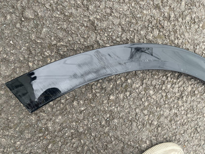 KIA SPORTAGE 5 V MUDGUARD STRIP LEFT 87713-R2300 S26358046896 (READ DESCRIPTION)
