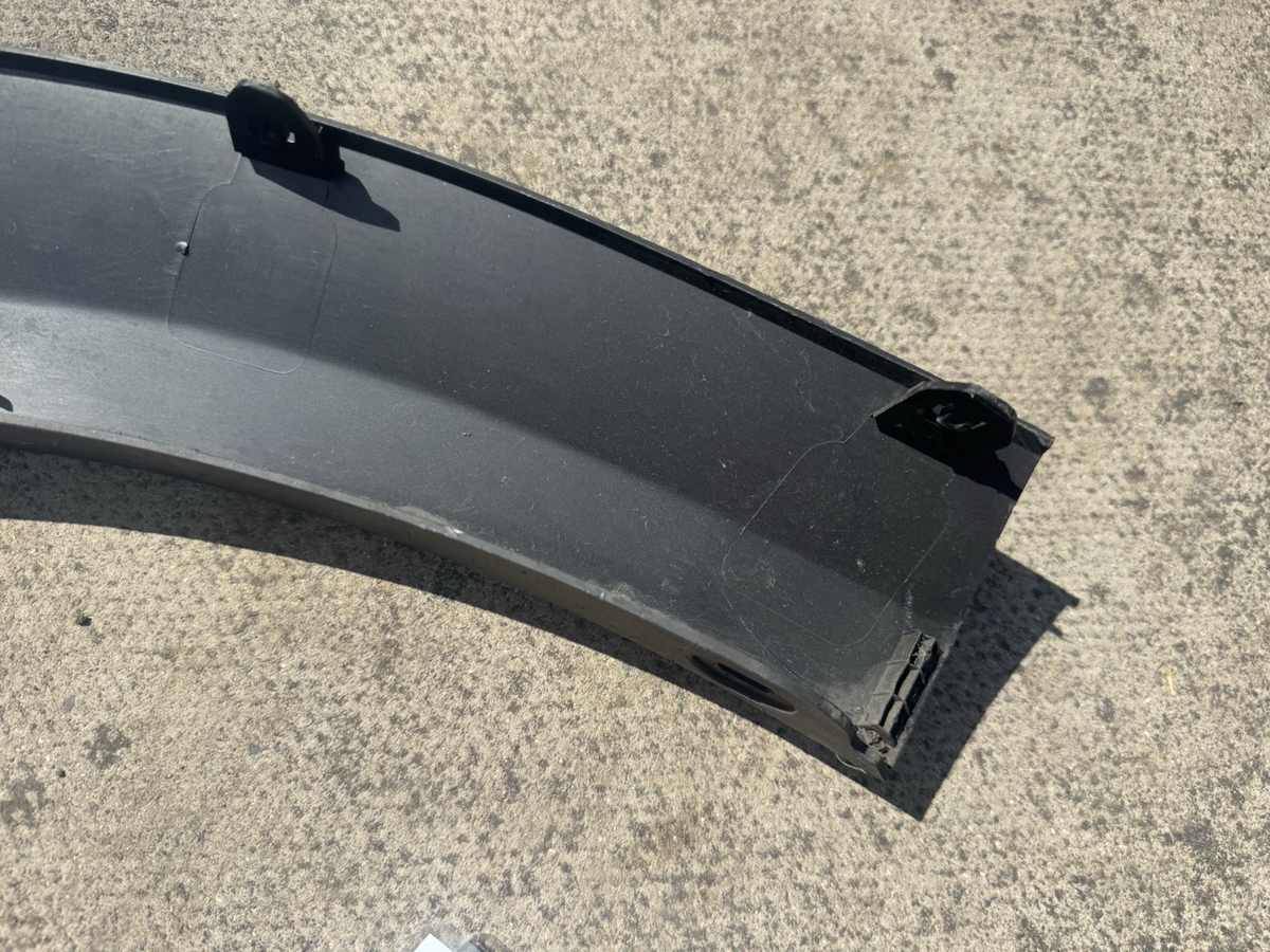NISSAN JUKE F16 2021-ON GENUINE FRONT LEFT WHEEL ARCH TRIM P/N 63861-6PA0B
