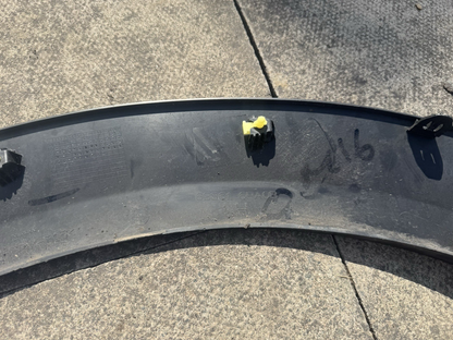 NISSAN JUKE F16 2021-ON GENUINE FRONT LEFT WHEEL ARCH TRIM P/N 63861-6PA0B