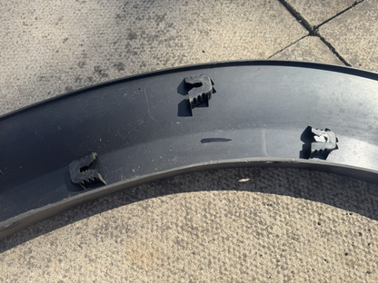 NISSAN JUKE F16 2021-ON GENUINE FRONT LEFT WHEEL ARCH TRIM P/N 63861-6PA0B