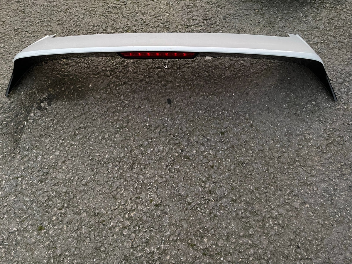 KIA SPORTAGE MK4 QL SPOILER & DRITTE BREMSLEUCHTE WEISS 2016-2022 87210-F1000