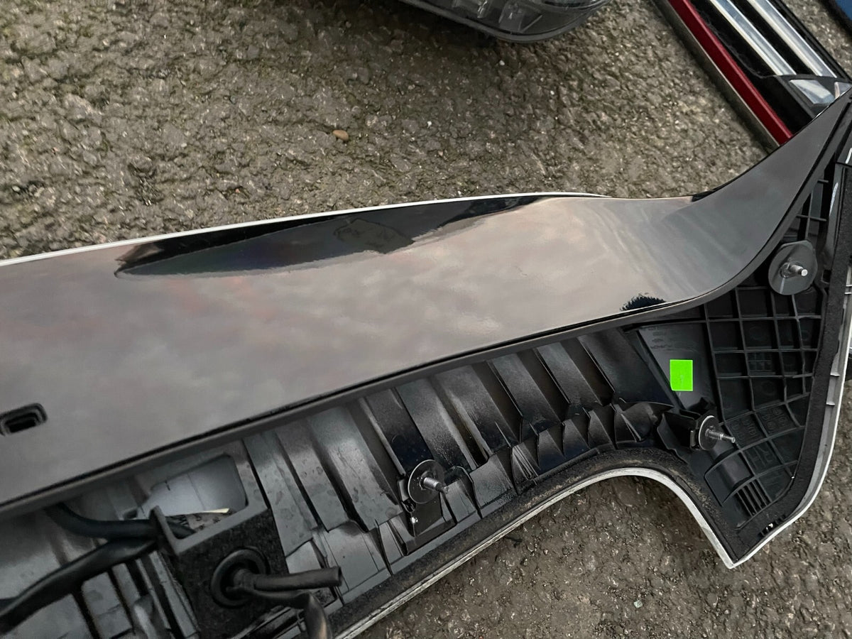 KIA SPORTAGE MK4 QL SPOILER & DRITTE BREMSLEUCHTE WEISS 2016-2022 87210-F1000