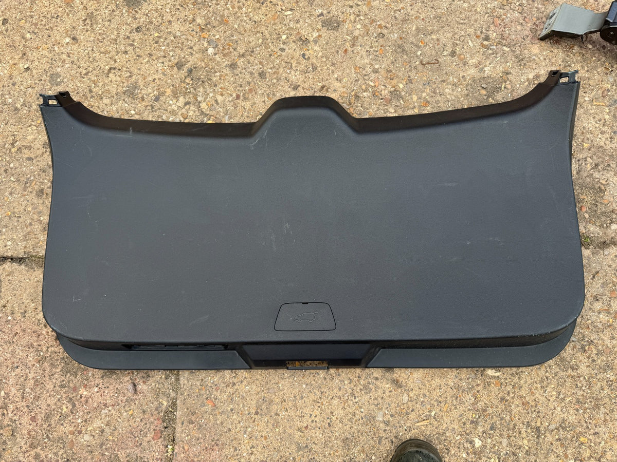 2024 BYD tailgate trim panel sa3f6302121