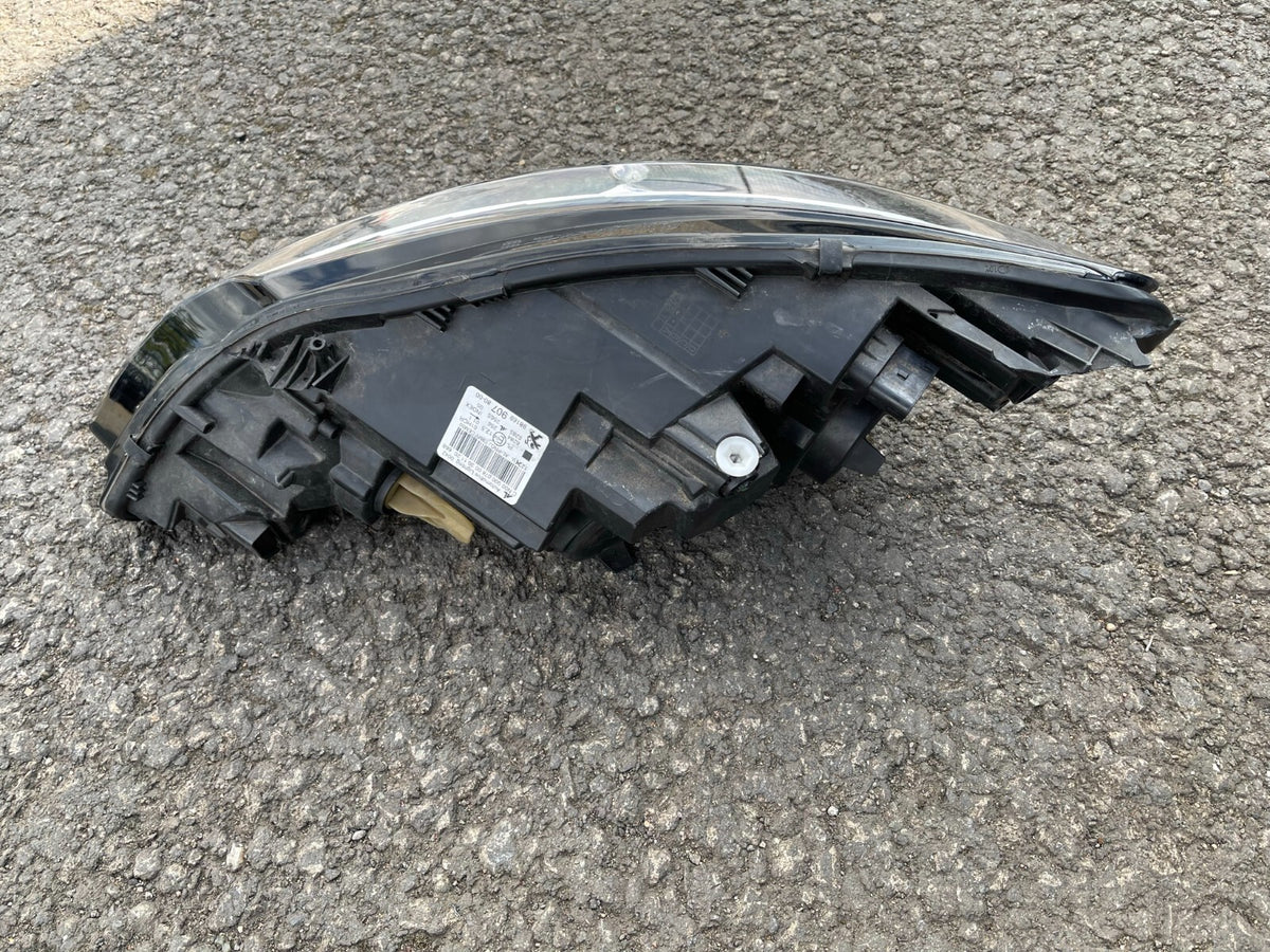 2021 PEUGEOT 308 MK2 HEADLIGHT RIGHT 9816990780 FACELIFT DAMAGED