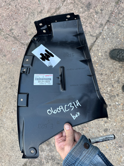 TOYOTA PRIUS XW60 / AVENSIS Rear Right Underbody Cover 52591-47100