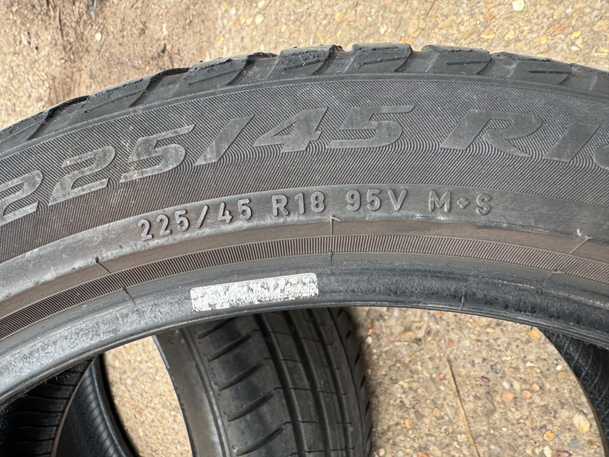 225/45/18 95V Tayar Pirelli Winter Sottozero 3 225 45 18 4.5mm 2019