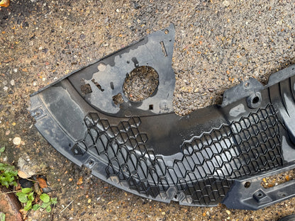 Ford kuga mk3 scut sub bară lv4b-a8b384-j original lv4ba8b384j deteriorat