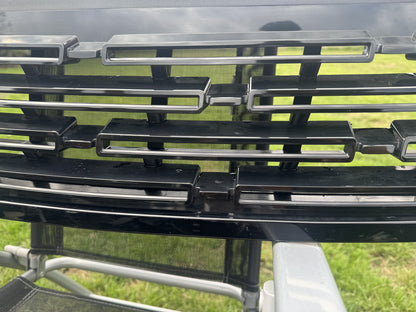Range Rover Sport L461 Front Grille & Upper Cover Set 2023-2026 N9X2-8200-A