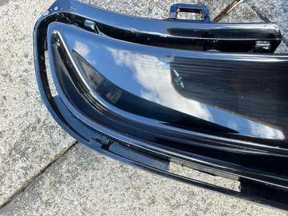 2020-2026 TOYOTA YARIS MK4 FOG LIGHT GRILL SURROUND RIGHT SIDE 52112K0150