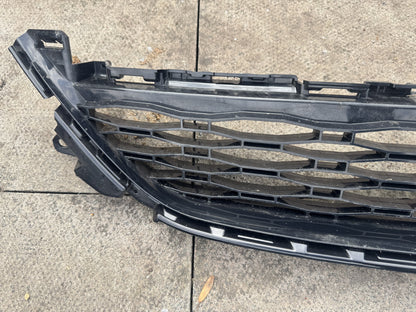 Range Rover Sport L461 Front Lower Grille 2026 N9X2-17F791-B Broken Clip
