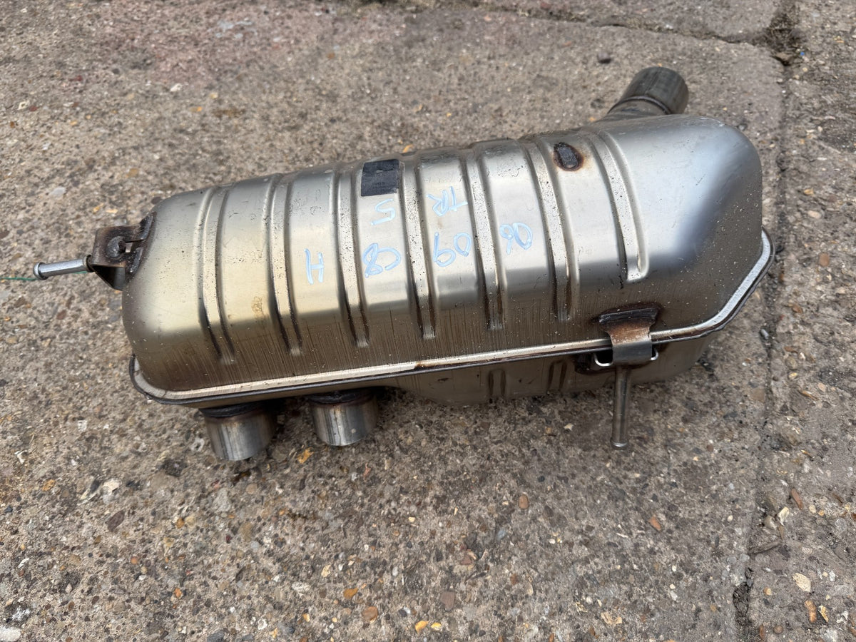 2024 L663 Land Rover Defender Muffler/silencer back box M8B25K254HD
