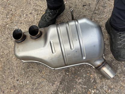 2024 L663 Land Rover Defender Muffler/silencer back box M8B25K254HD