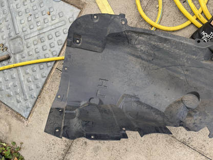 2019-23 RANGE ROVER EVOQUE L551 WHEEL ARCH LINER LEFT FRONT K8D2-16A574