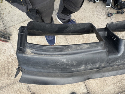 Range Rover Sport L461 Front Air Duct Deflector 2026 Genuine N9X2-8A095-A