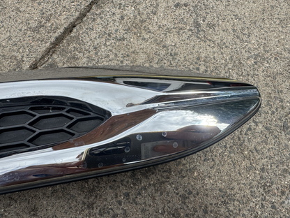 KAAA508E1 MAZDA CX60 /CX80 Front Right Wing Fender Badge