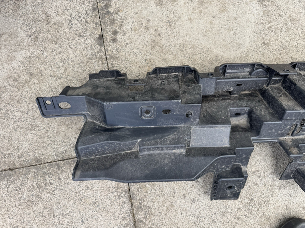 Range Rover Sport L461 Rear Bumper Support Bracket 2022 ON N9X2-17B861-A