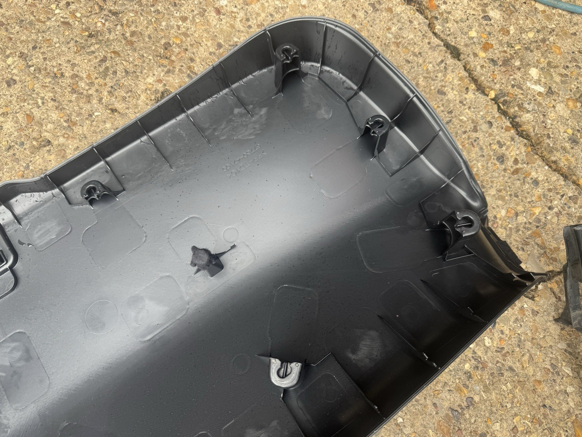 TOYOTA PRIUS W6 Tailgate Bootlid Cover Trim 67750-47100 30920467