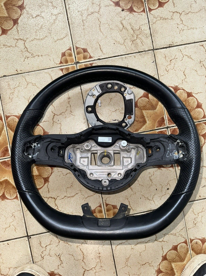 พวงมาลัย Mercedes A B CLA GLC W177 W247 C118 X253 รหัสอะไหล่ 62830185A