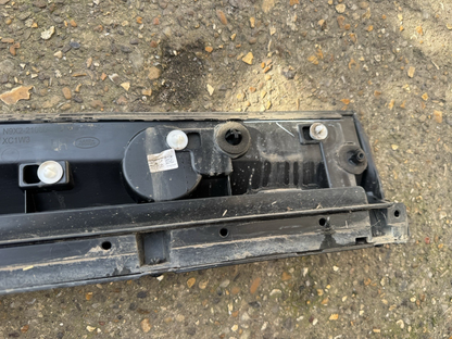 LH Land Rover Range Rover Sport L461 2022 list trim pintu depan N9X2-21065