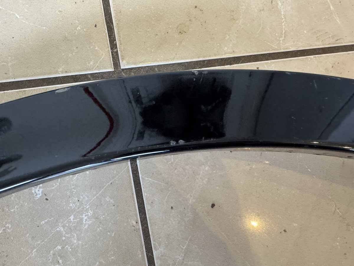 Land Rover Discovery Sport L550 Front Right Arch Trim MK72-16A074 With PDC