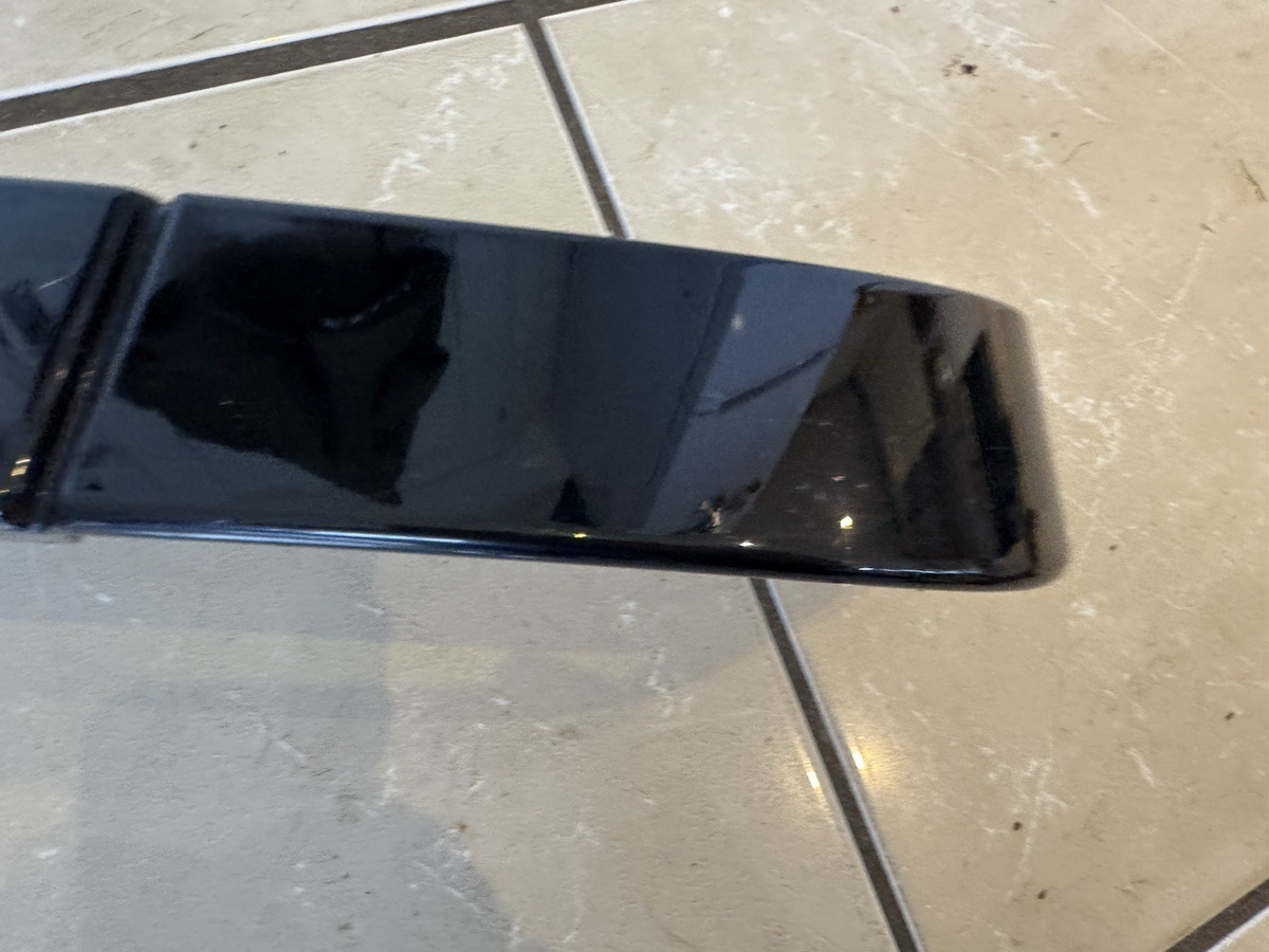 Land Rover Discovery Sport L550 Front Right Arch Trim MK72-16A074 With PDC