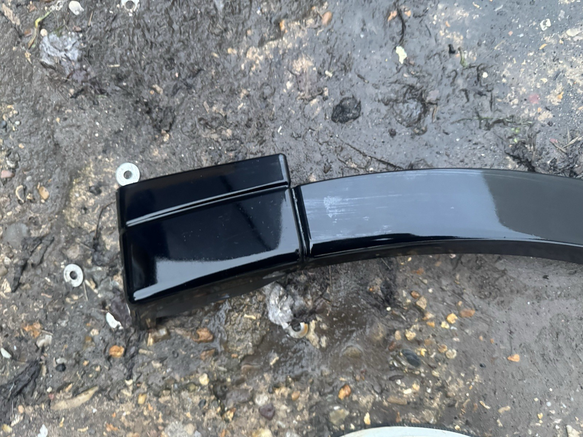 Land Rover Discovery Sport L550 Front Right Arch Trim MK72-16A074 NON PDC