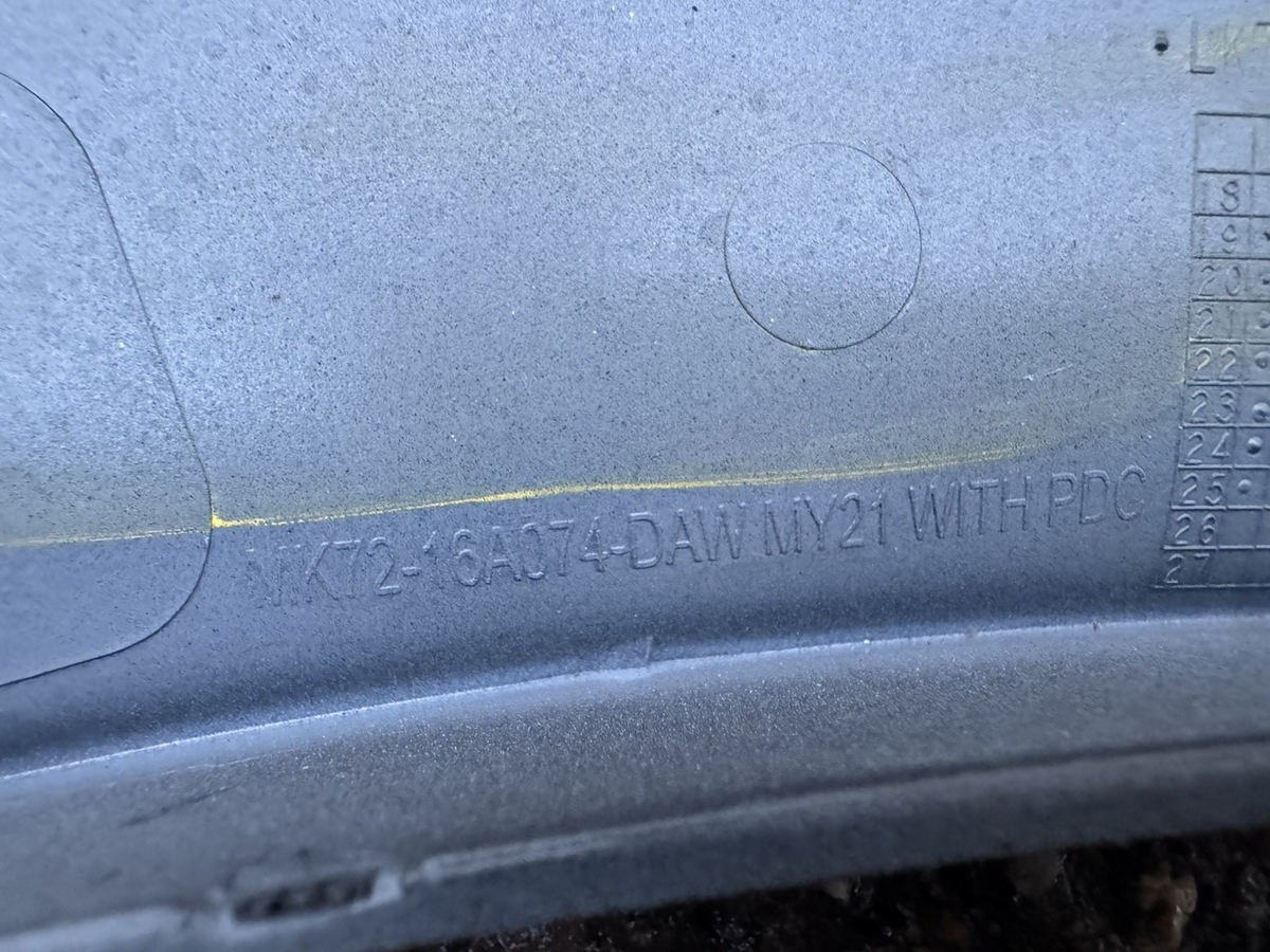Land Rover Discovery Sport L550 Front Right Arch Trim MK72-16A074 NON PDC