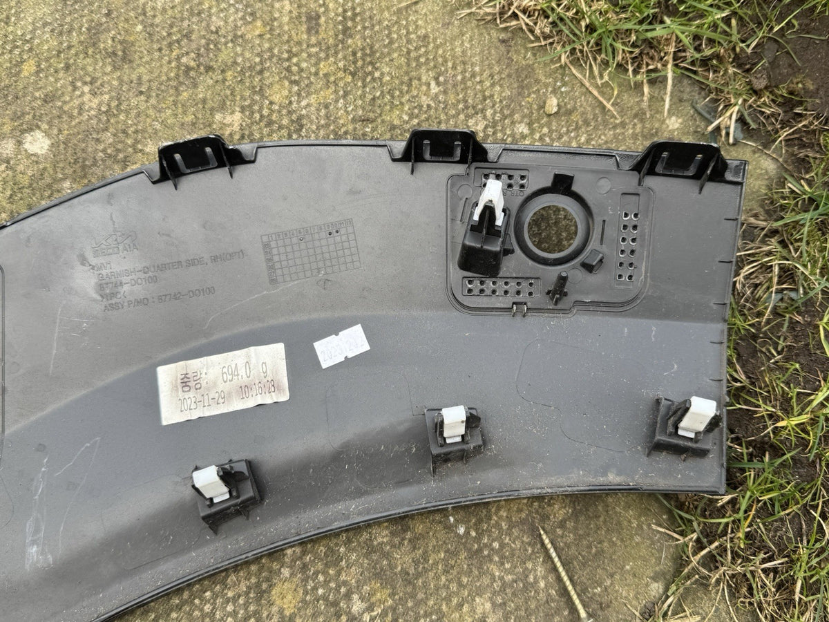 87744-D0100 Kia garnish quarter Right hand side 2023 on