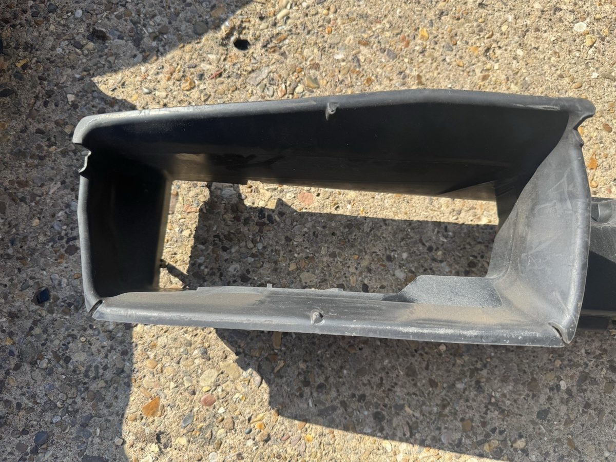 Opel vauxhal Astra L 2024 intercooler air guide duct channel 9842350180 KDA39339
