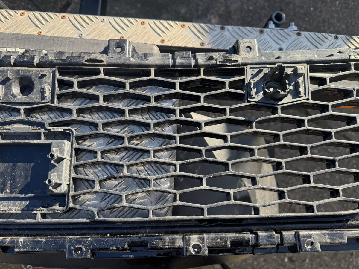 GRILLE BUMPER FRONT Land Rover DISCOVERY sport l550 mk72-17h750 2018on