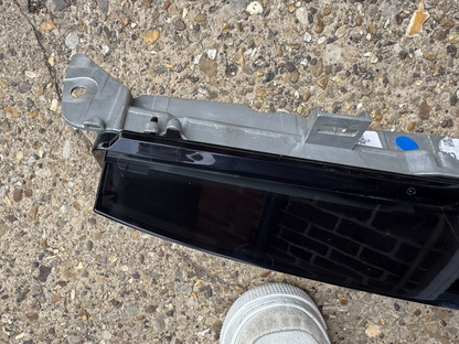 Range Rover Vogue L460 Rear Left Side Light 2022 ON M8E2-13405 Genuine *DAMAGED*