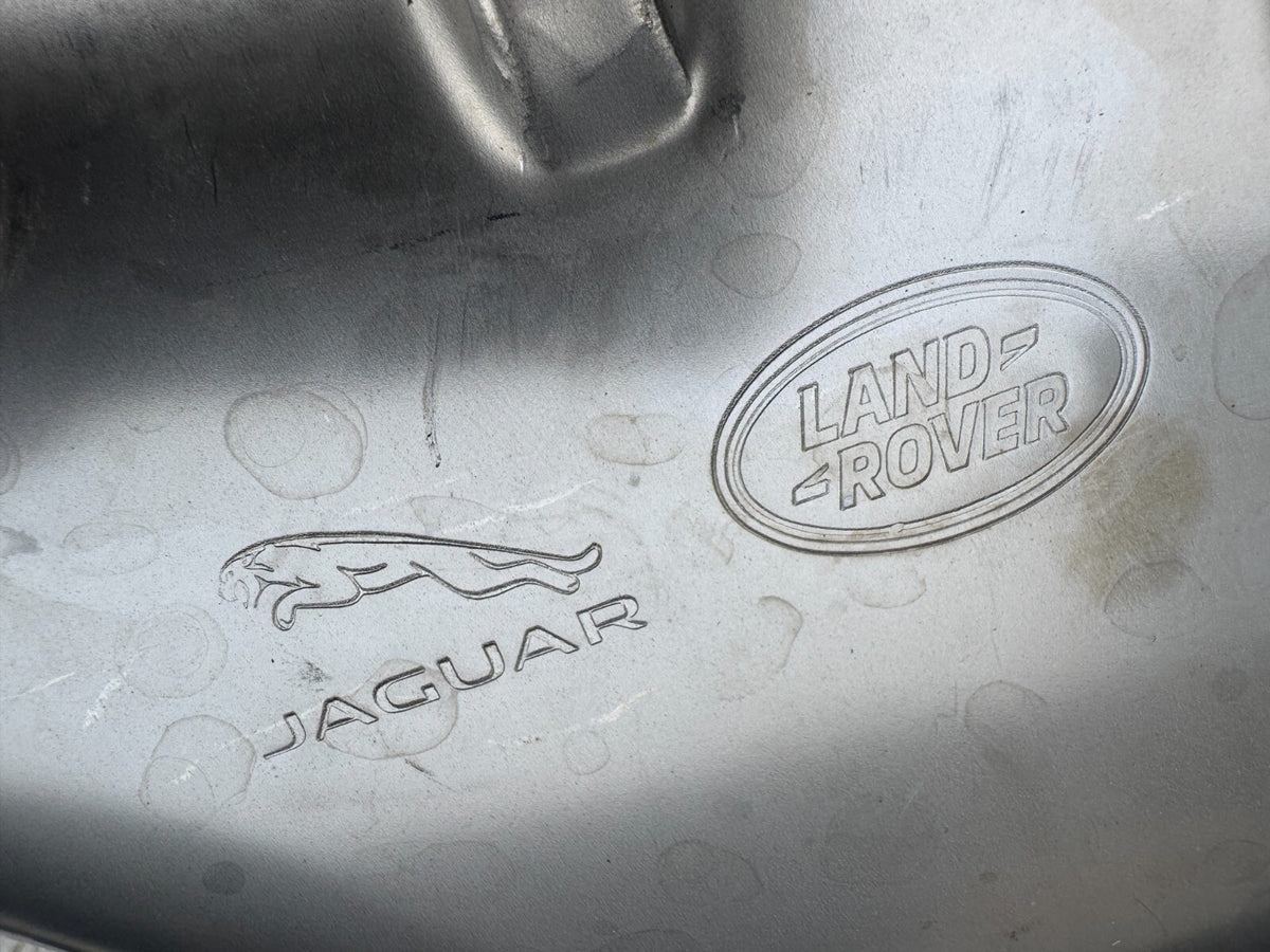 2024 L663 Land Rover Defender พักปลายท่อไอเสีย M8B25K254HD