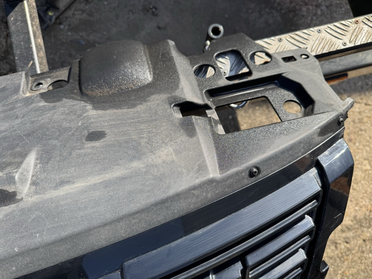 RANGE ROVER SPORT FRONT BUMPER Upper Grill 2022 on SUV GENUINE pn N9X2-8200-A