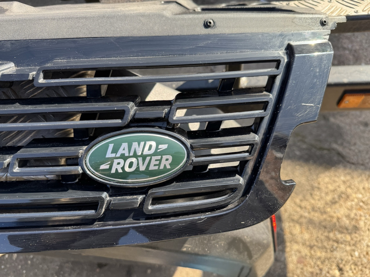 RANGE ROVER SPORT FRONT BUMPER Upper Grill 2022 on SUV GENUINE pn N9X2-8200-A