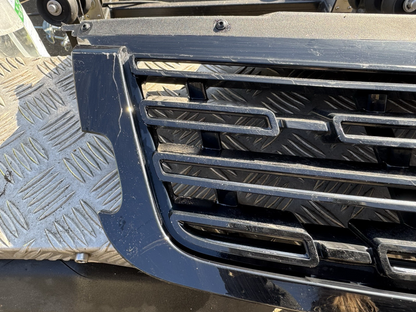RANGE ROVER SPORT FRONT BUMPER Upper Grill 2022 on SUV GENUINE pn N9X2-8200-A